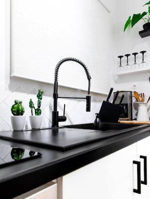 Novel Acropolis Apartment Ateny Zewnętrze zdjęcie